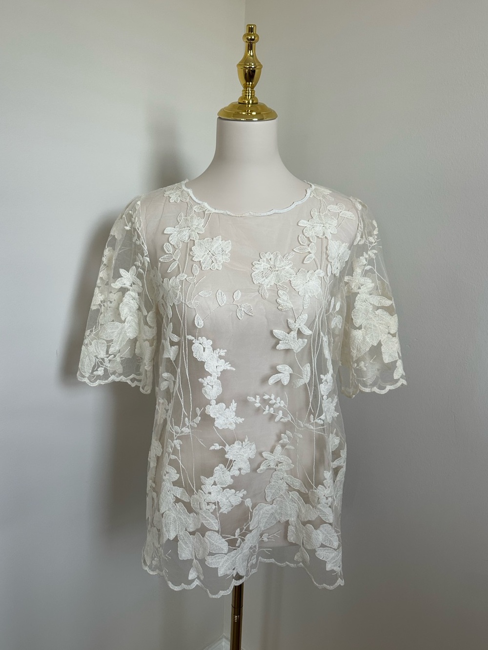POL Sheer Lace Overlay Blouse